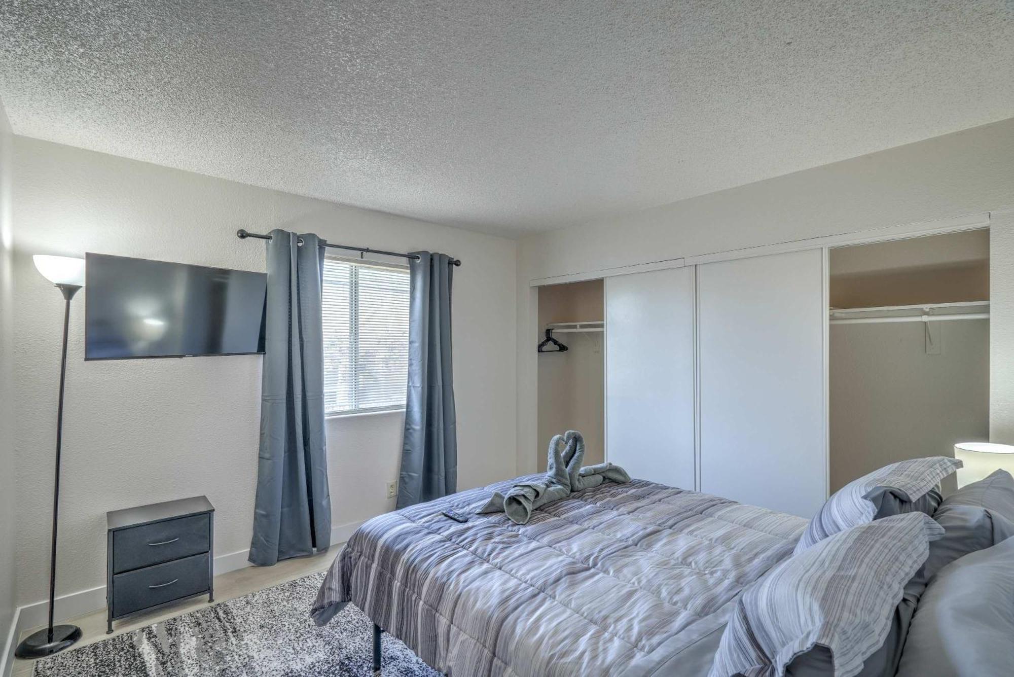 Your Vegas From Home! Sleeps 6! Holiday home Las Vegas